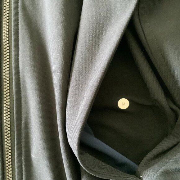 lululemon Men’s Swipe Right Jacket size M - Picture 3 of 13